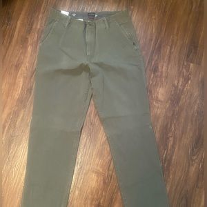 Mens dark green khaki/chino style pant, straight leg